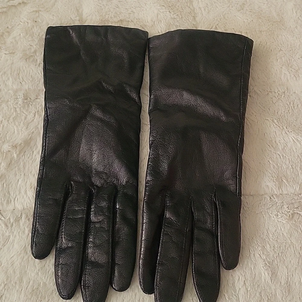 Fowes Leather women's gloves Size 7 Solf Leather Black